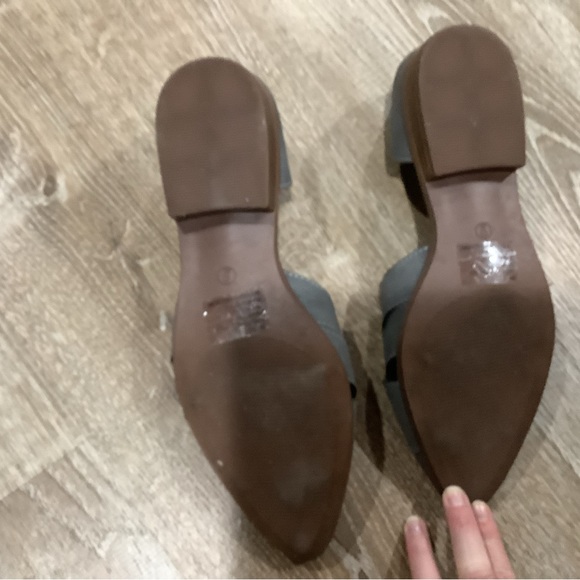 Women’s gray Maurices flats size 9 - Picture 3 of 4